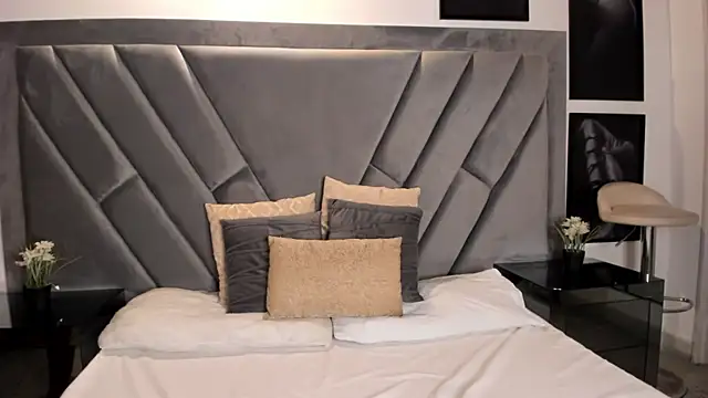 Emma jonness online show from 13, 1, 2026