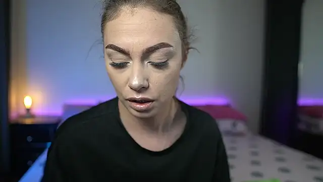 TiffanyPierce online show from 30, 9, 2025