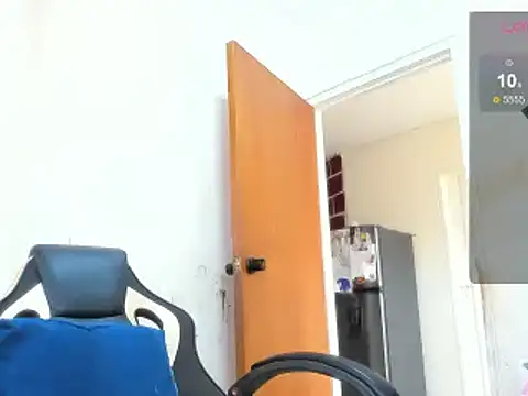 ebonnylatinx online show from 6, 3, 2025