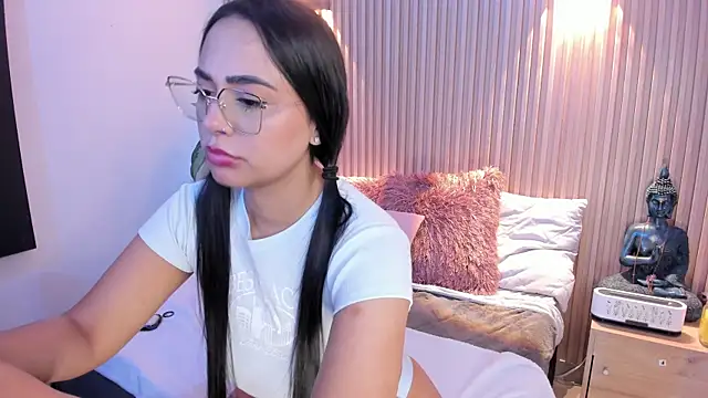 AMELIE xx online show from 17, 9, 2025