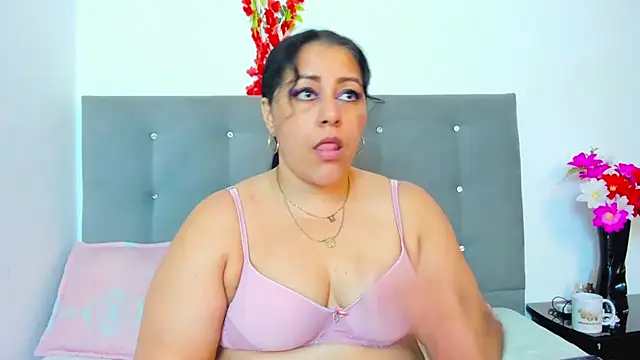 SexxyPamela online show from 24, 9, 2025