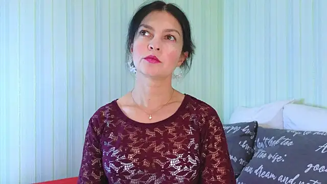  Lily  online show from 7, 1, 2025