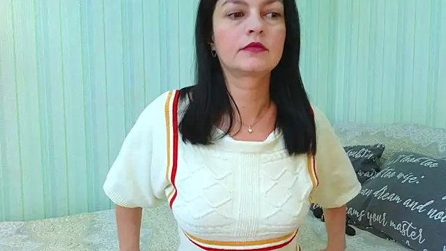  Lily  online show from 4, 3, 2026