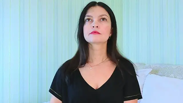  Lily  online show from 21, 1, 2025