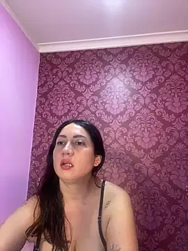 Snapshot of juliana_diaz chatting on 6, 11, 2025 juliana diaz online show from 6, 11, 2025