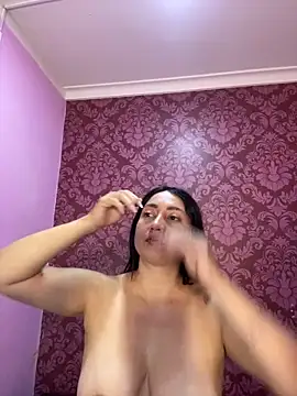 Snapshot of juliana_diaz chatting on 23, 10, 2025 juliana diaz online show from 23, 10, 2025