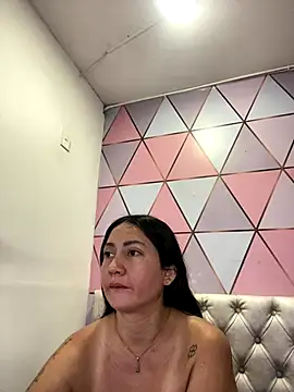 Snapshot of juliana_diaz chatting on 25, 9, 2025 juliana diaz online show from 25, 9, 2025