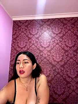 Snapshot of juliana_diaz chatting on 26, 11, 2025 juliana diaz online show from 26, 11, 2025