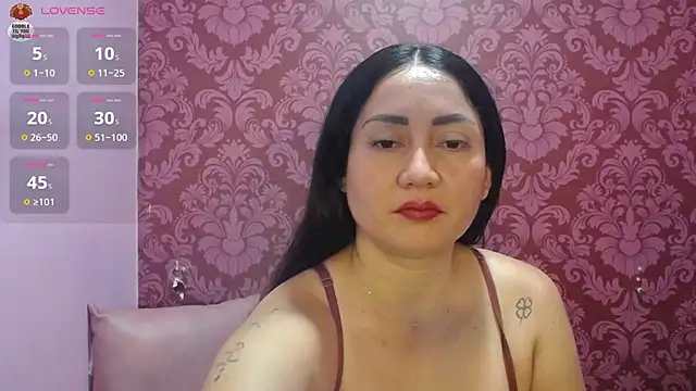 Snapshot of juliana_diaz chatting on 12, 6, 2026 juliana diaz online show from 12, 6, 2026