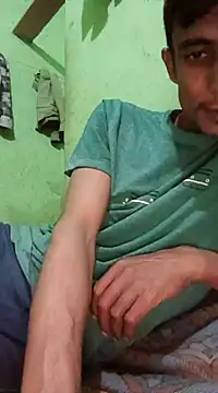 Snapshot of hq9870a chatting on 6, 1, 2025 hq9870a online show from 6, 1, 2025