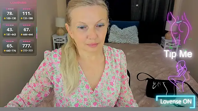 Snapshot of Abby_Moore_ chatting on 19, 6, 2026 Abby Moore online show from 19, 6, 2026