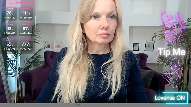 Snapshot of Abby_Moore_ chatting on 11, 6, 2026 Abby Moore online show from 11, 6, 2026