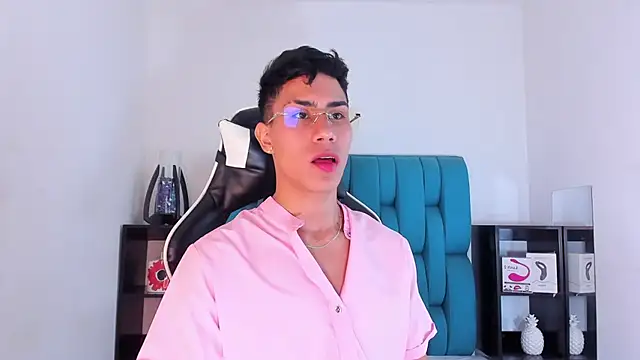 AlanNaughty online show from 14, 2, 2025