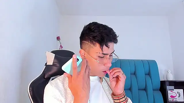 AlanNaughty online show from 11, 3, 2025