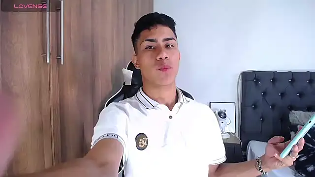 AlanNaughty online show from 21, 3, 2025