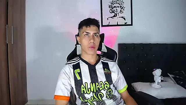 AlanNaughty online show from 5, 11, 2025