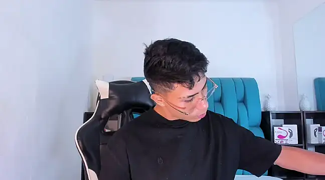 AlanNaughty online show from 13, 3, 2025