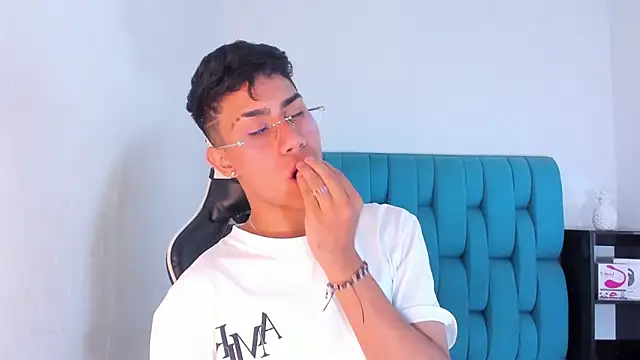 AlanNaughty online show from 27, 2, 2025