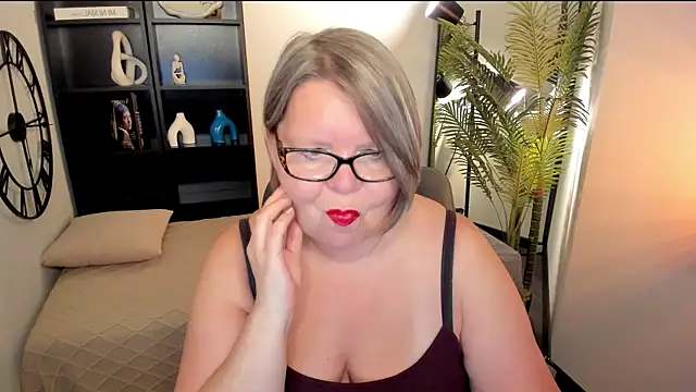 Snapshot of Shannonshine chatting on 16, 7, 2026 Shannonshine online show from 16, 7, 2026