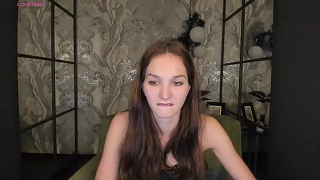 MirandaGlow online show from 9, 1, 2025