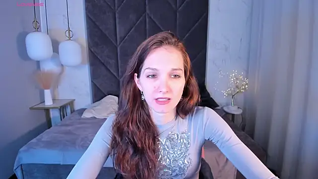 MirandaGlow online show from 10, 3, 2025