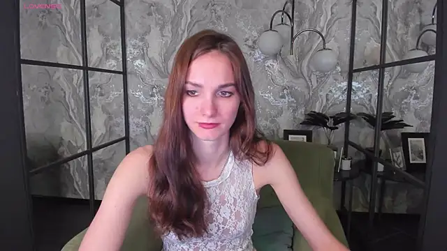 MirandaGlow online show from 4, 3, 2025