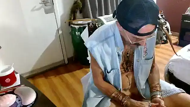 mycock2474u online show from 13, 11, 2025