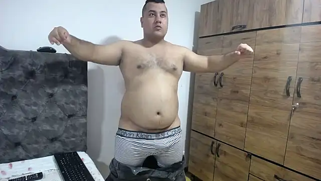 Snapshot of santi_hothot chatting on 11, 11, 2025 santi hothot online show from 11, 11, 2025