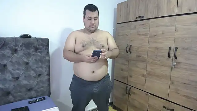 Snapshot of santi_hothot chatting on 11, 10, 2025 santi hothot online show from 11, 10, 2025