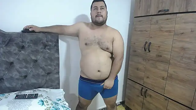 Snapshot of santi_hothot chatting on 11, 9, 2025 santi hothot online show from 11, 9, 2025