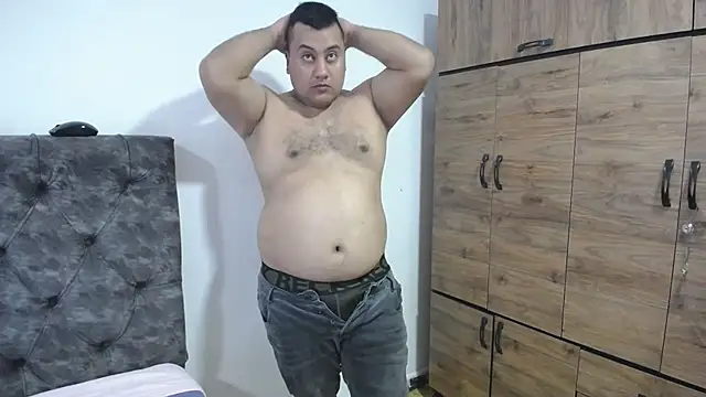 Snapshot of santi_hothot chatting on 19, 9, 2025 santi hothot online show from 19, 9, 2025