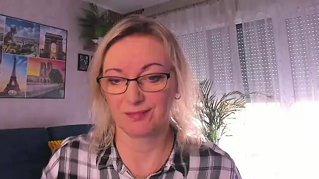 vanessa chat online show from 10, 3, 2026