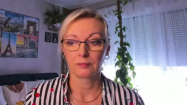 vanessa chat online show from 19, 9, 2025