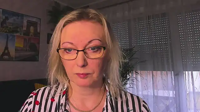 vanessa chat online show from 23, 2, 2026