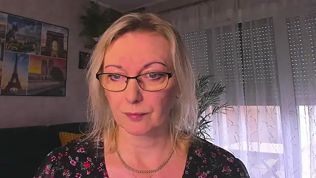 vanessa chat online show from 22, 2, 2026