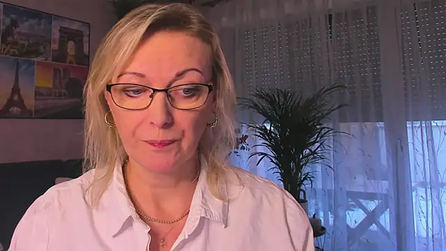 vanessa chat online show from 30, 11, 2025