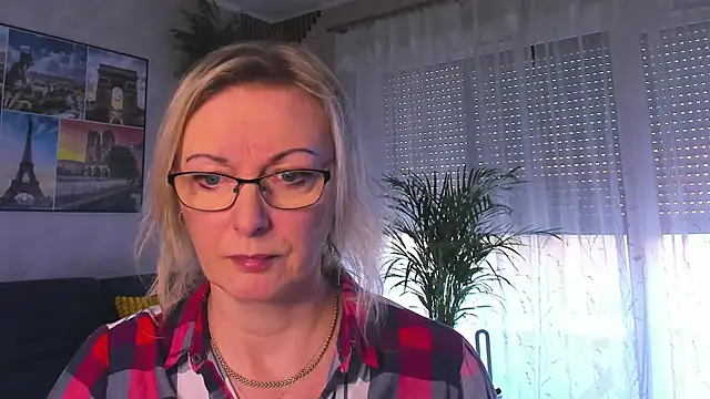 vanessa chat online show from 17, 3, 2026