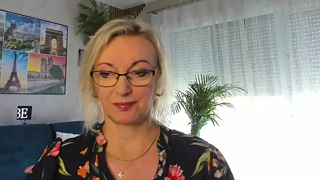 vanessa chat online show from 21, 5, 2026