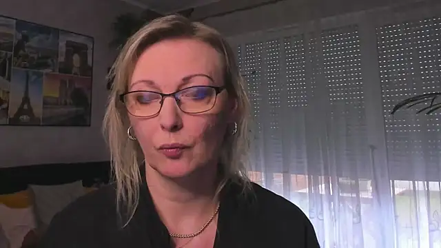 vanessa chat online show from 13, 3, 2025