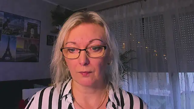 vanessa chat online show from 17, 12, 2025