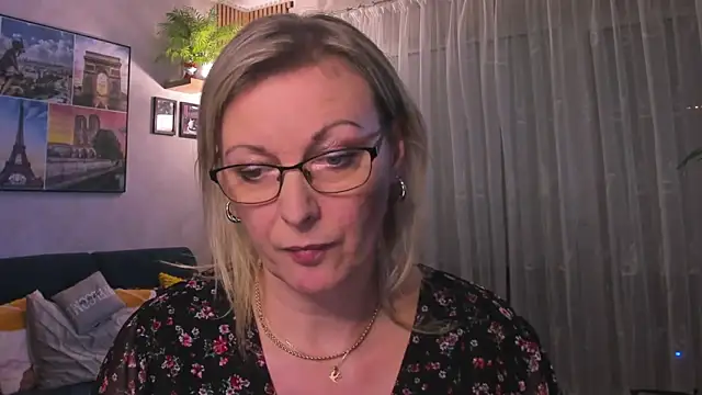 vanessa chat online show from 11, 3, 2025