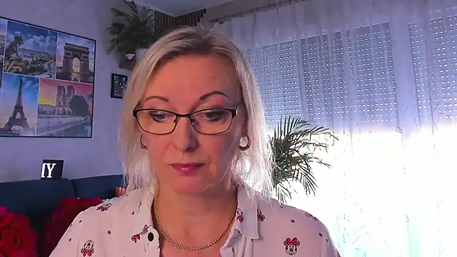 vanessa chat online show from 27, 5, 2026