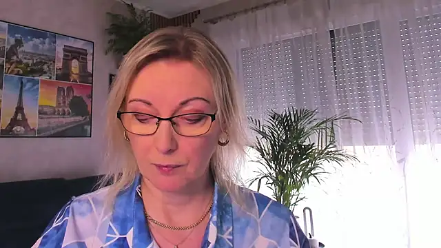 vanessa chat online show from 31, 3, 2026