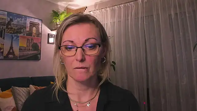 vanessa chat online show from 6, 3, 2025