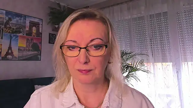 vanessa chat online show from 23, 3, 2026