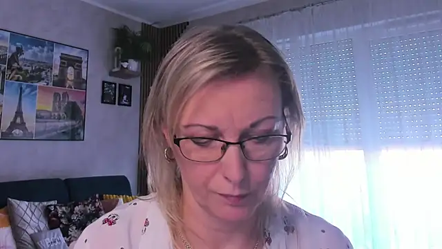 vanessa chat online show from 18, 3, 2025