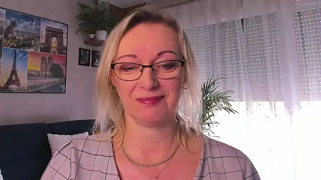 vanessa chat online show from 14, 4, 2026