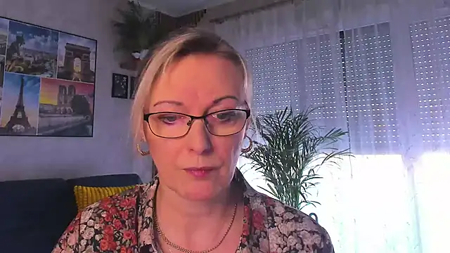 vanessa chat online show from 19, 3, 2026