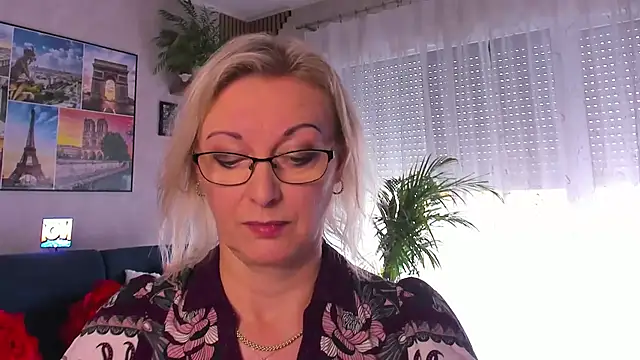 vanessa chat online show from 3, 6, 2026