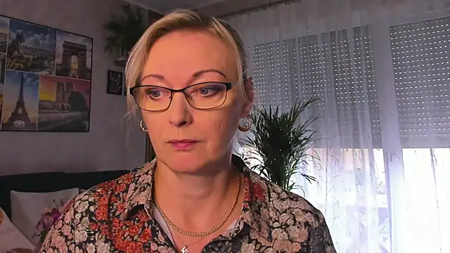 vanessa chat online show from 6, 10, 2025